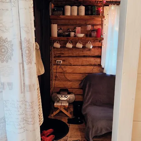 度假居 Arhaic Sauna Smallhouse, In Estonian Countryside, Near The Lake! *